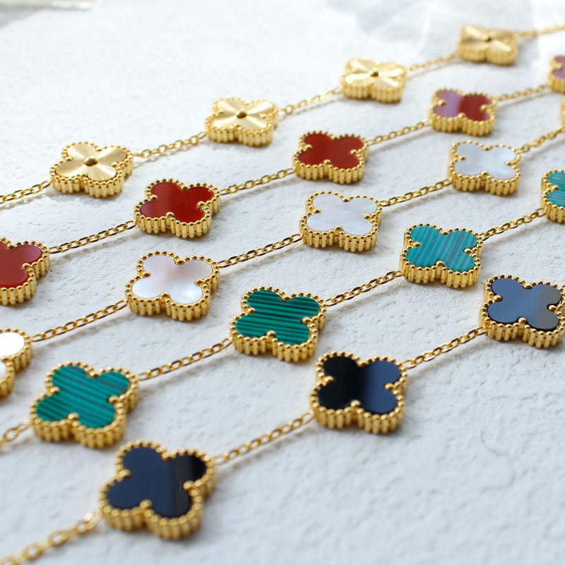 Pulsera de Trébol de Cuatro Hojas de Acero de Titanio de Alta Gama