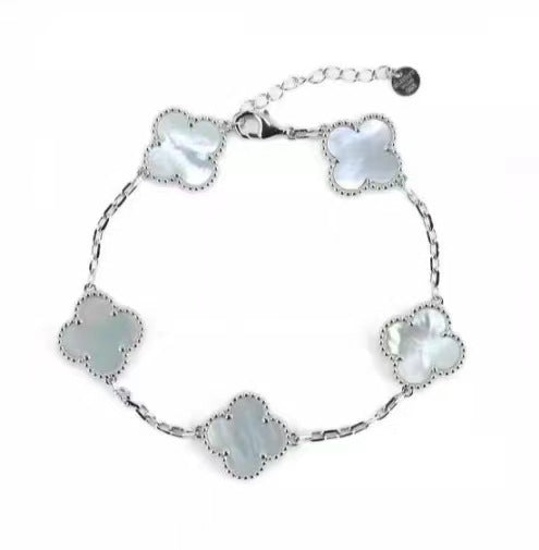Pulsera de Trébol de Cuatro Hojas de Acero de Titanio de Alta Gama
