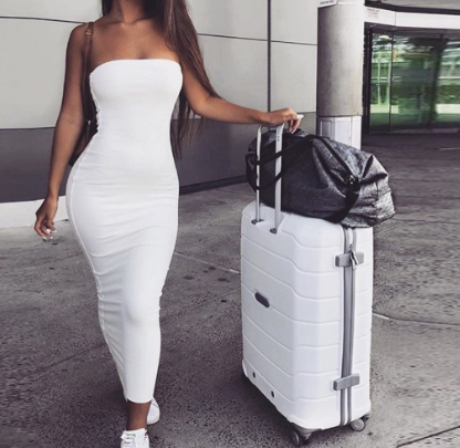 Vestido Ajustado y Sin Tirantes